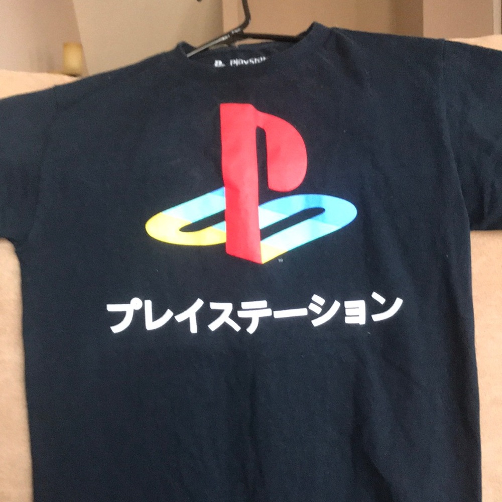 PlayStation T-shirt - Picture 2 of 3